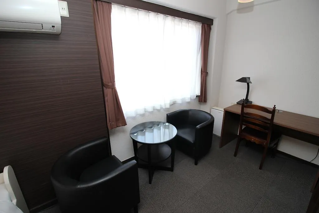 Hotel Chrysantheme Kyoto 2*,