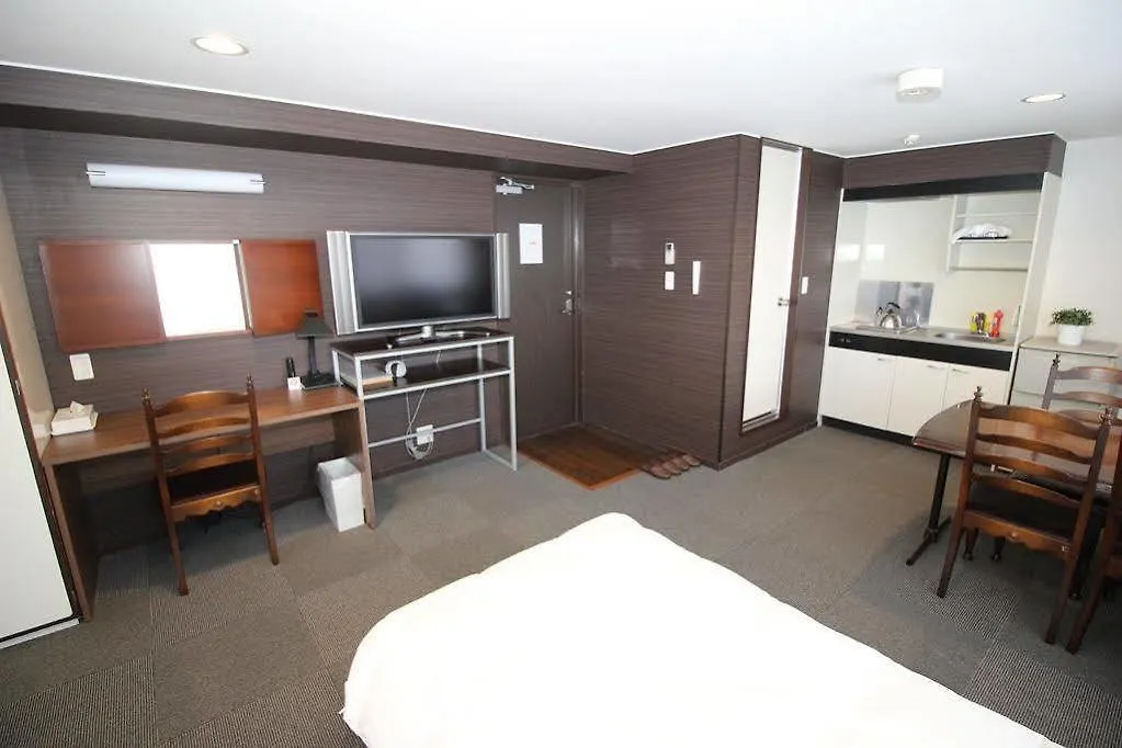 Hotel Chrysantheme Kyoto